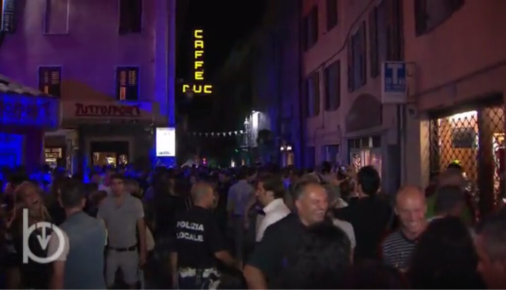 Notte bianconera per le vie di Chatillon