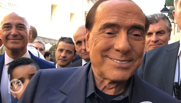 Berlusconi: vi auguro di trovare accordi in Consiglio Valle che possano farvi progredire