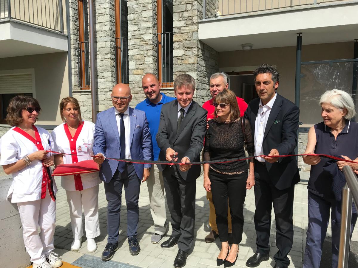 Bellevue, inaugurato il nuovo centro anziani di Aosta