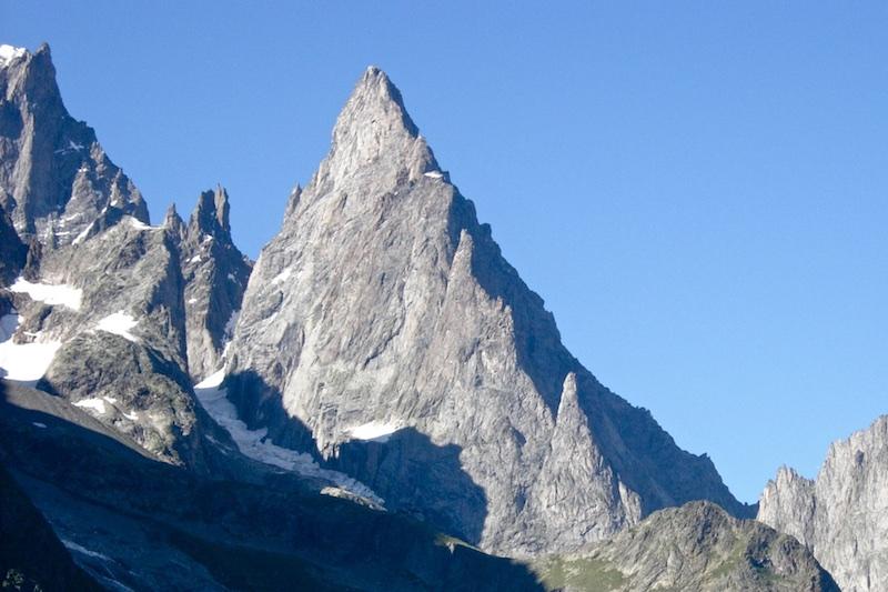 Incidente alpinistico sull’Aiguille Noire de Peuterery