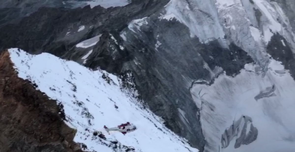 Scarica di sassi uccide un alpinista alla Punta Giordani