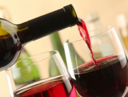 Finti vini pregiati: quattro truffe consumate a danno di ristoratori
