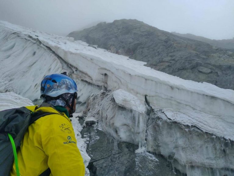 Complesso intervento di recupero di due alpinisti in difficoltà sul ghiacciaio di Planpincieux