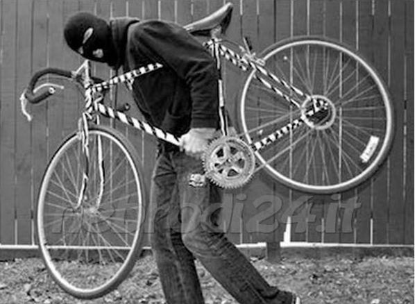 Arrestato ladro seriale di biciclette aostano