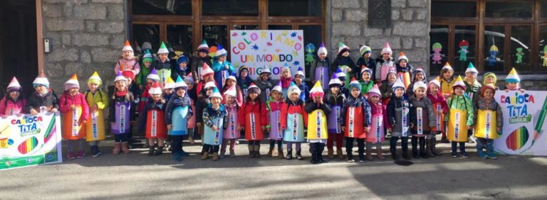 I bimbi della Proment diventano matite colorate per Carnevale
