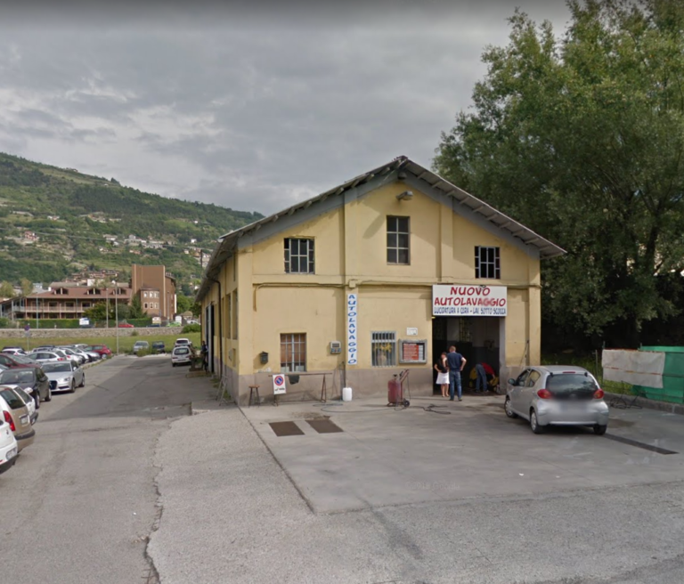 Aosta, avviati lavori di bonifica all'edificio di via Carducci