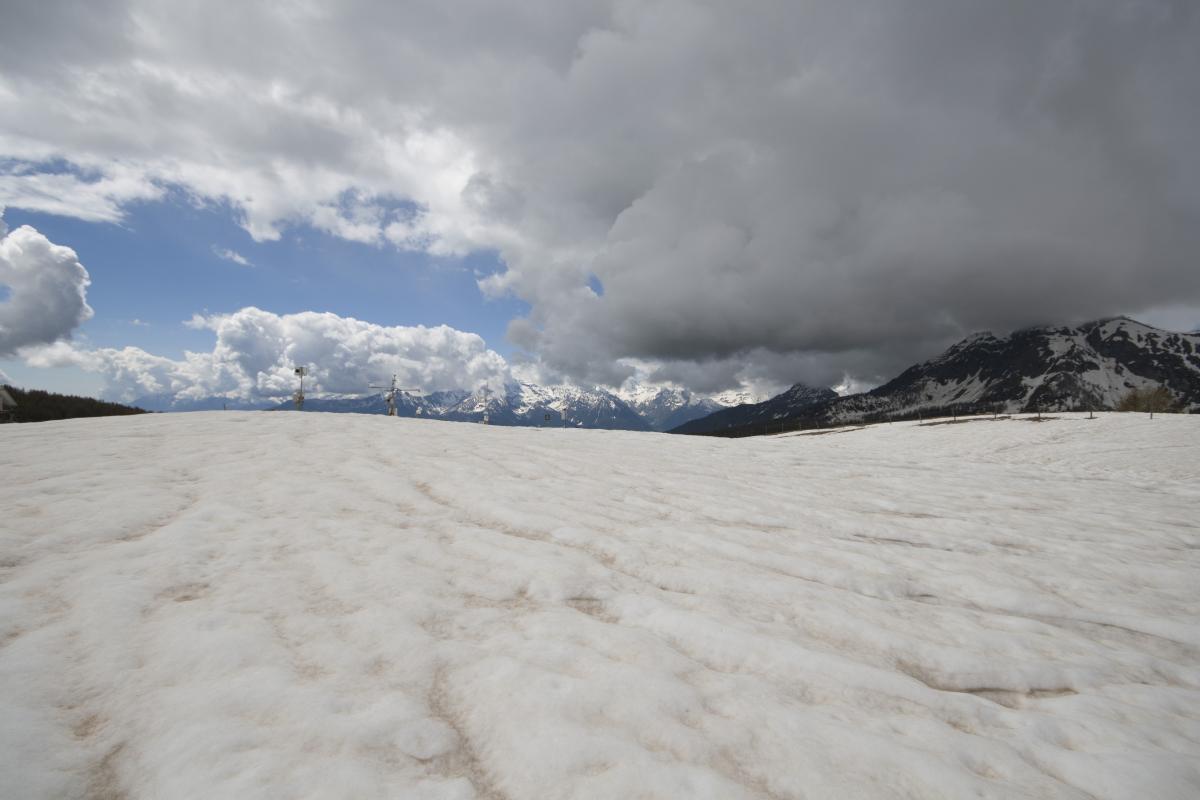 La sabbia del Sahara scioglie la neve valdostana