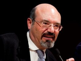 L\'Italia è finita: Pino Aprile presenta il suo libro al Salone Ducale