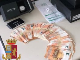 Ruba il bancomat a una paziente del Beauregard e spende 20mila euro