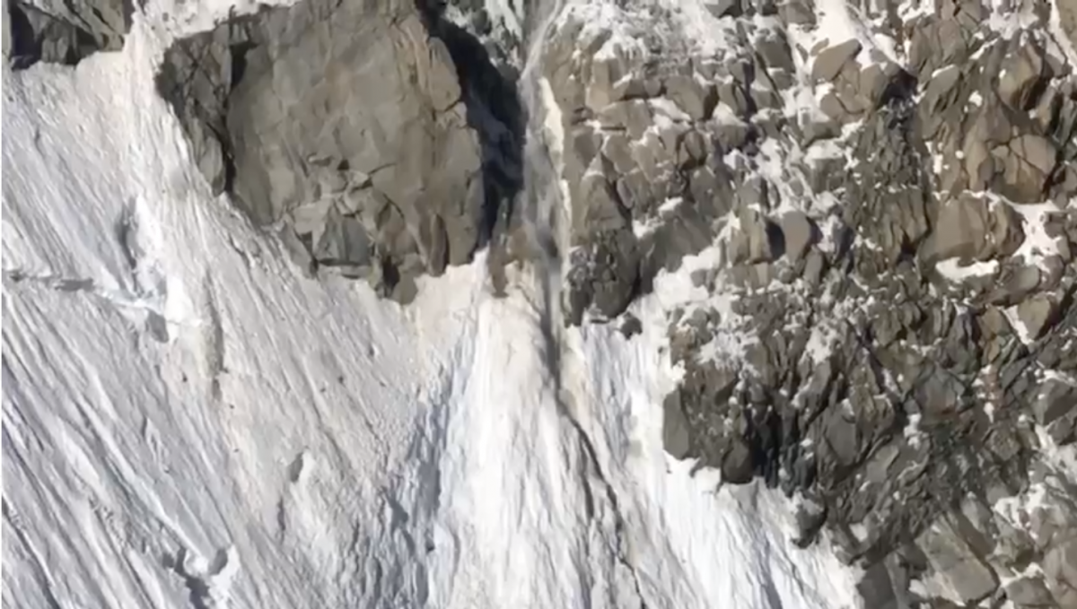 Parapendista muore sul Monte Bianco