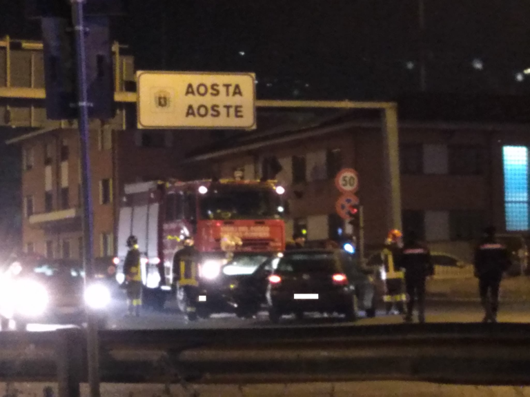 Incidente stradale alle porte di Aosta