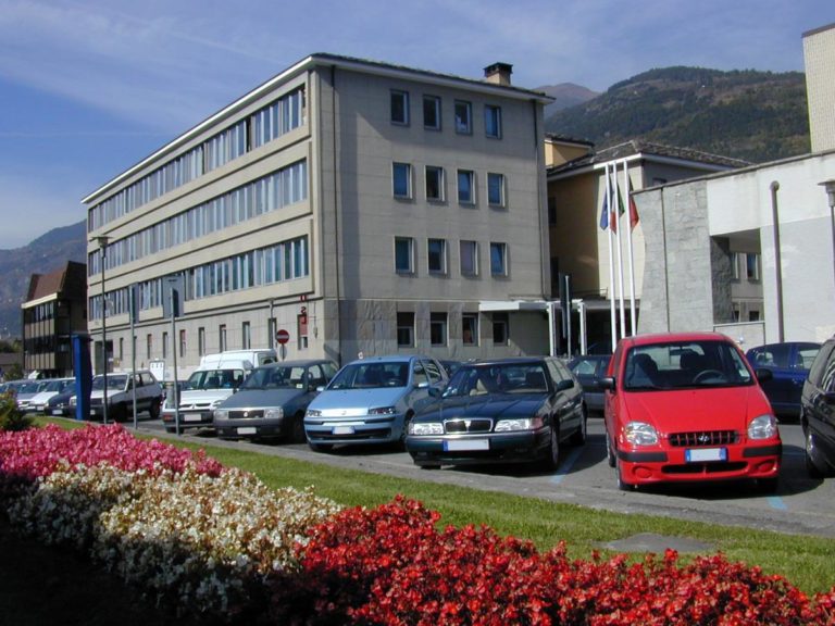 Accordo Ausl VdA-sindacati: 250mila euro per il personale
