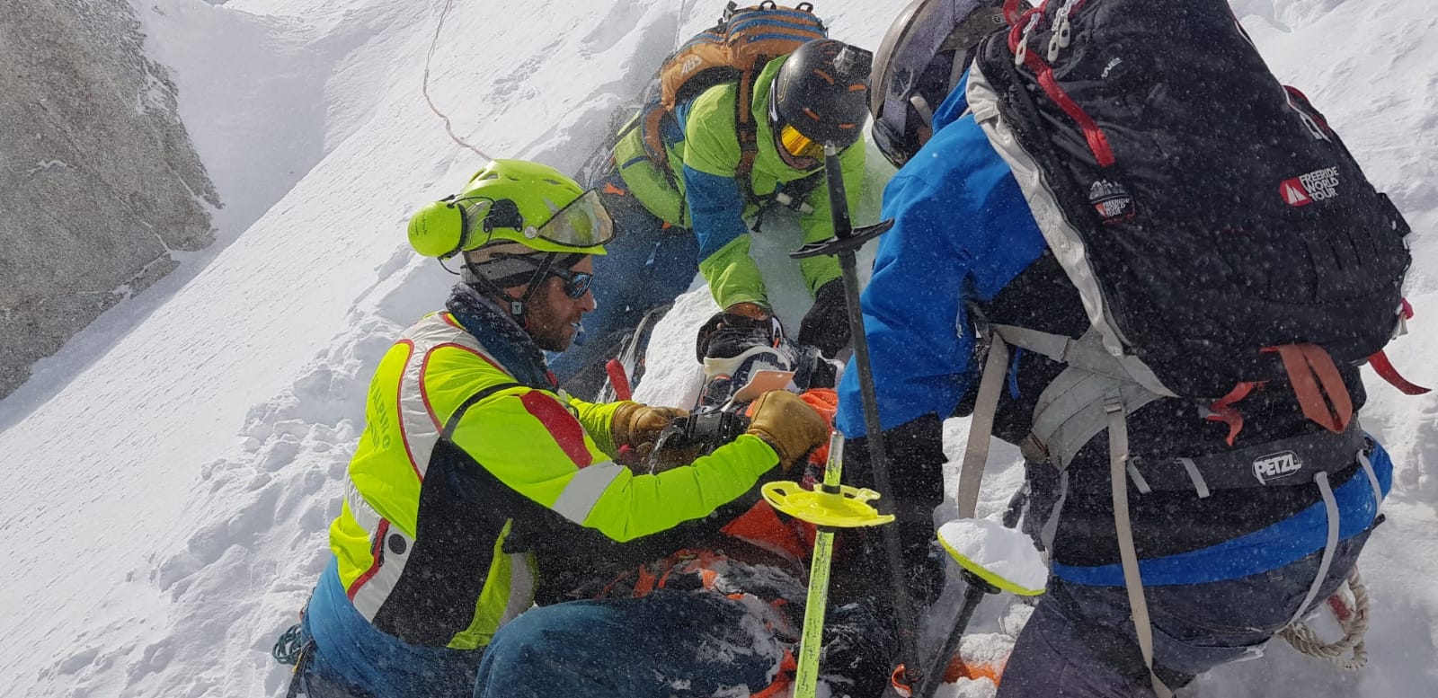Freerider caduto sotto i cavi di SkyWay