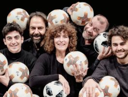 Neri Marcorè presenta: Tango del calcio di rigore