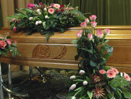 Funerali ancora in forma privata