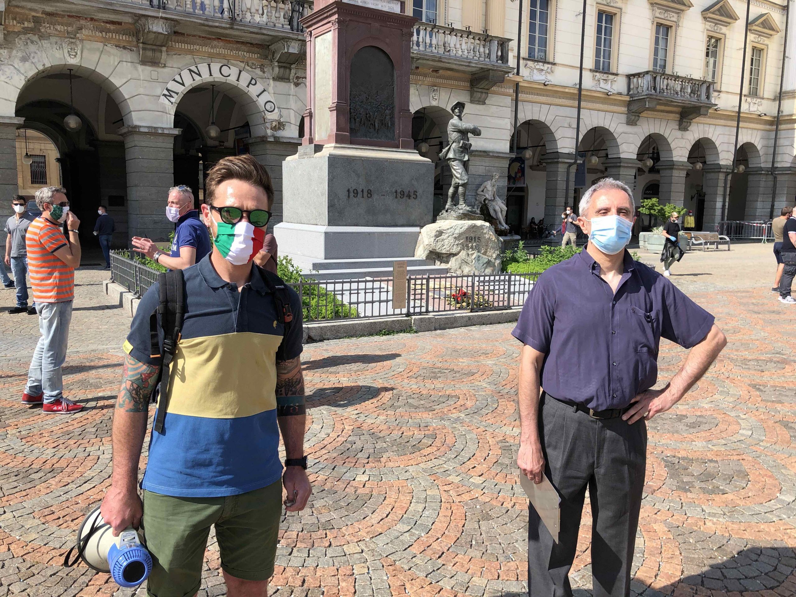 Flash mob ad Aosta per ripartire dopo il coronavirus