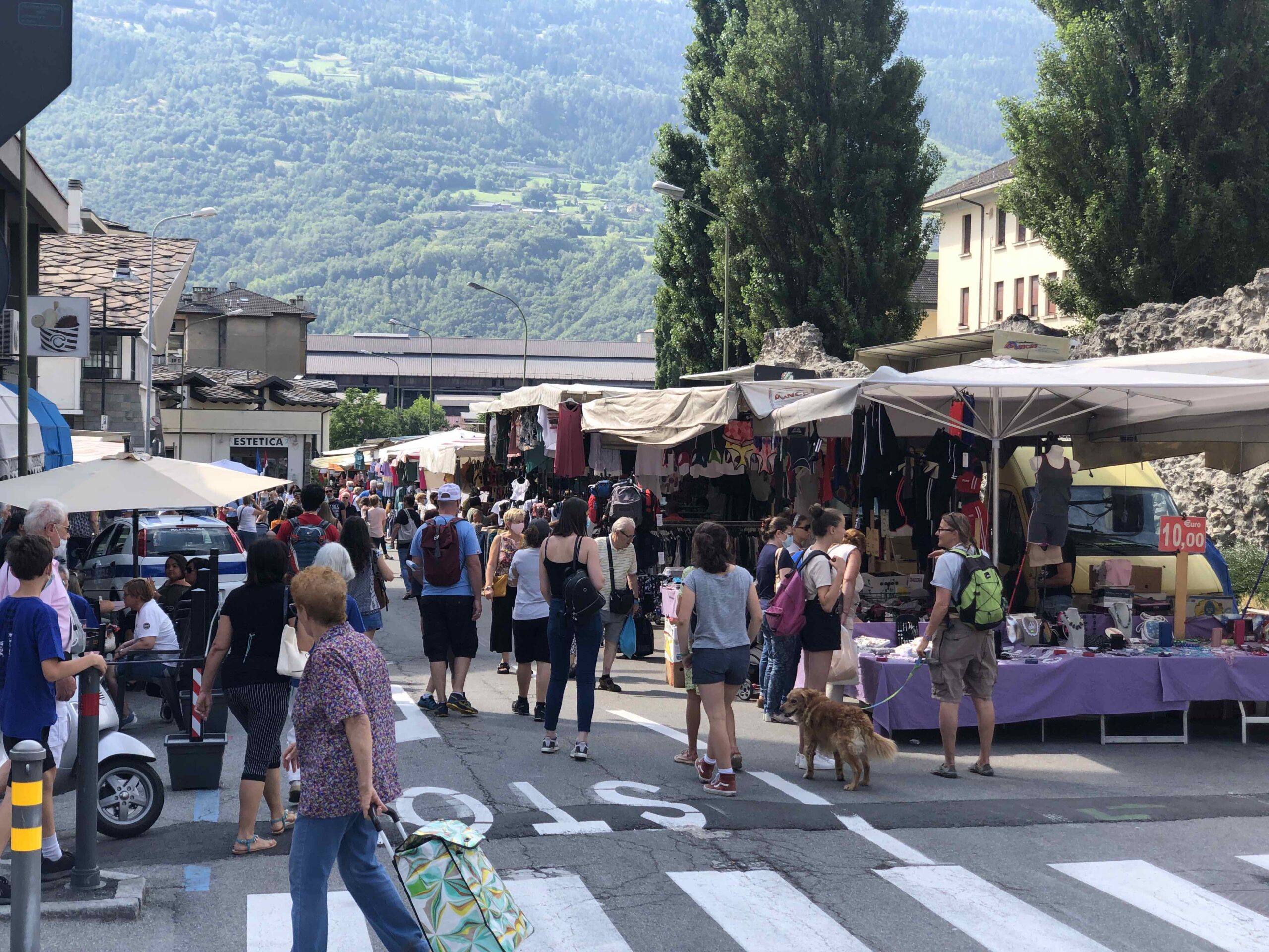 Riorganizzazione degli spazi per i mercati cittadini ad Aosta