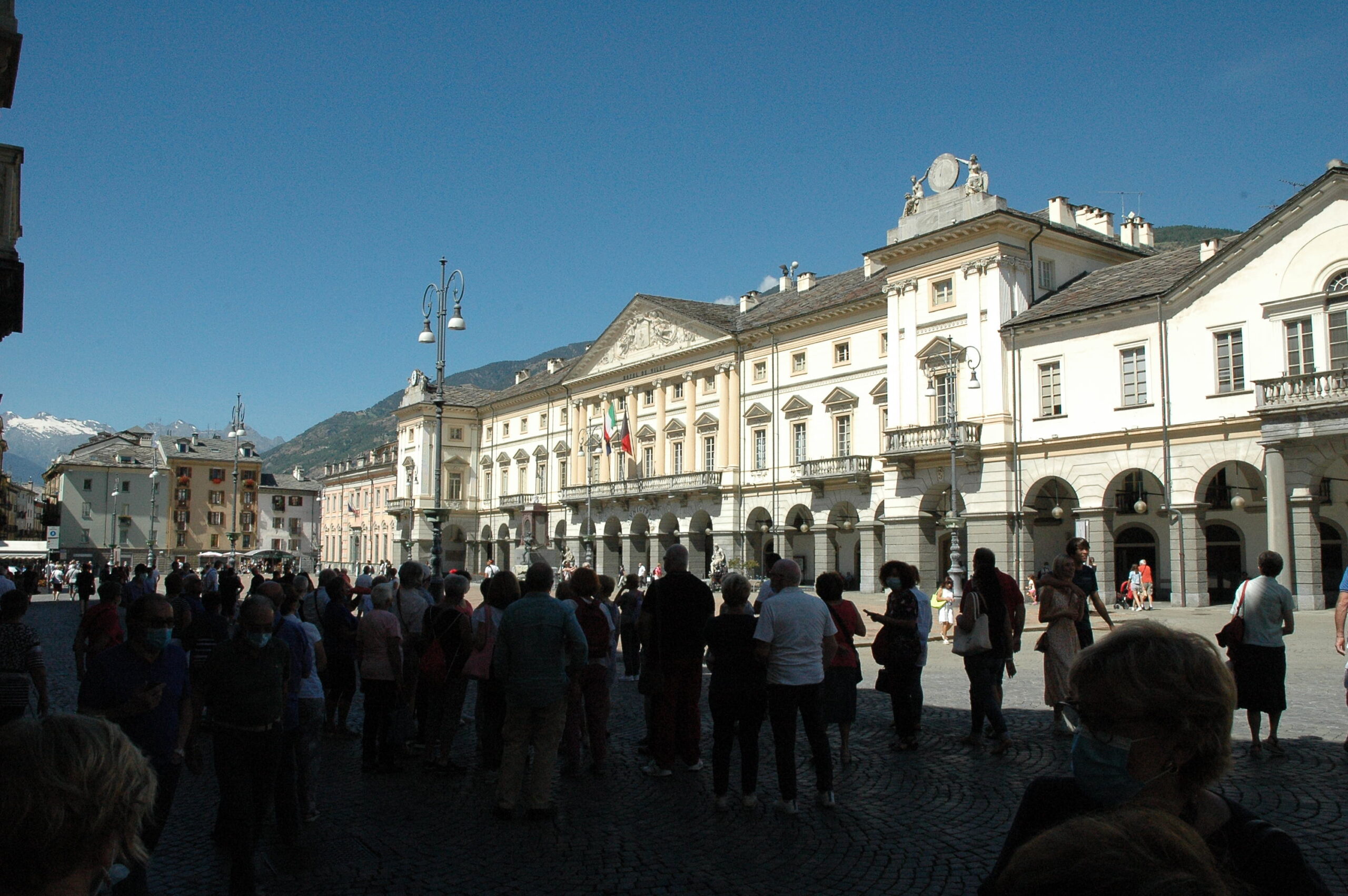 Aosta: mostra-mercato Le Grenier en Place 2024