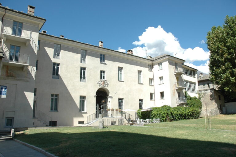 RaVdA: venduti tre alloggi di Palazzo Ansermin e l'ex Cappella San Vincenzo