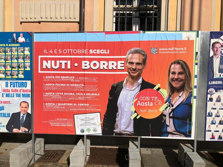 Polemica sui poster di Nuti-Borre sui tabelloni elettorali