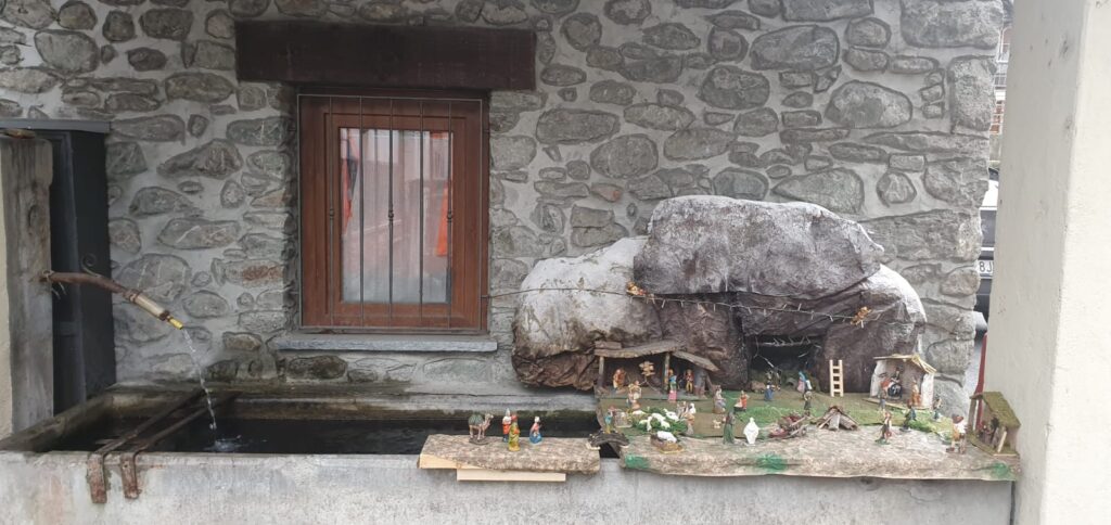 Addobbi natalizi a Pollein