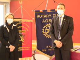 Il Rotary Club di Aosta dona 360 libri al Convitto Chabod
