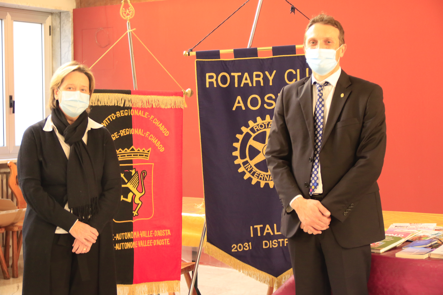 Il Rotary Club di Aosta dona 360 libri al Convitto Chabod