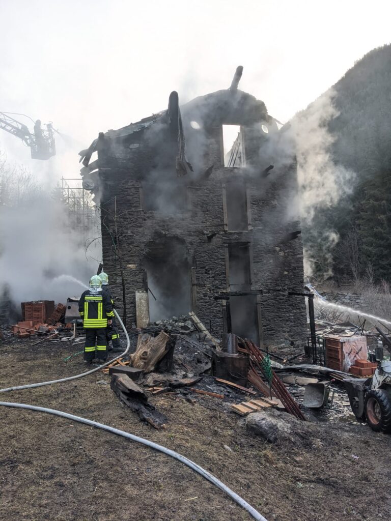 20210401 Incendio Reboulaz Nus6