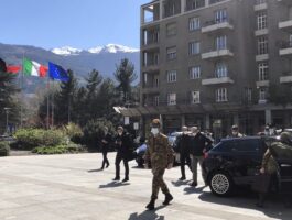 Figliuolo ad Aosta: l\'Esercito per vaccinare nei comuni di montagna