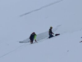 Scialpinista in crepaccio ai Gemelli del Breithorn