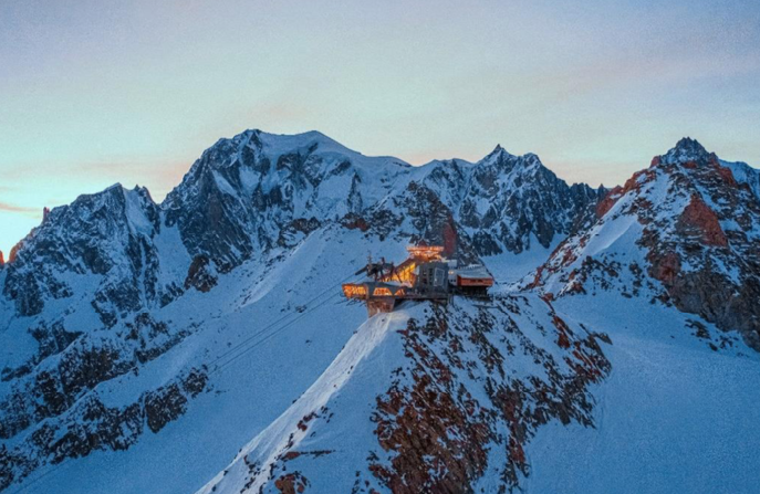 Un concorso di fotografia autunnale alpina a Skyway Monte Bianco