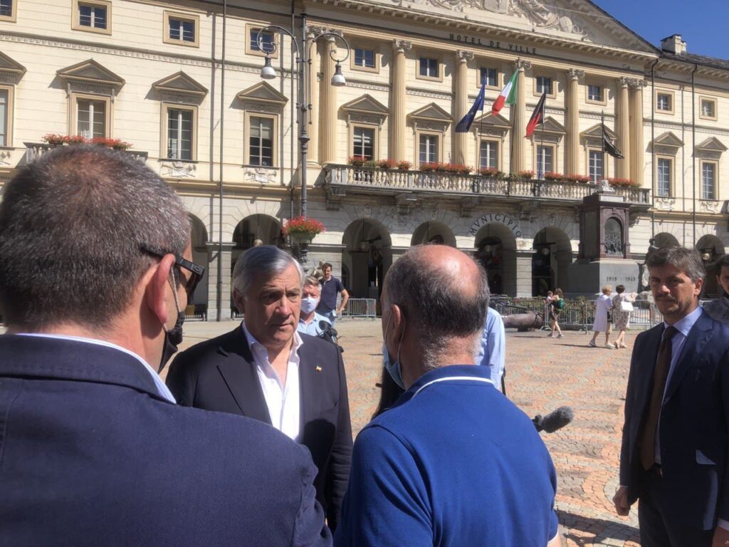 Tajani 4