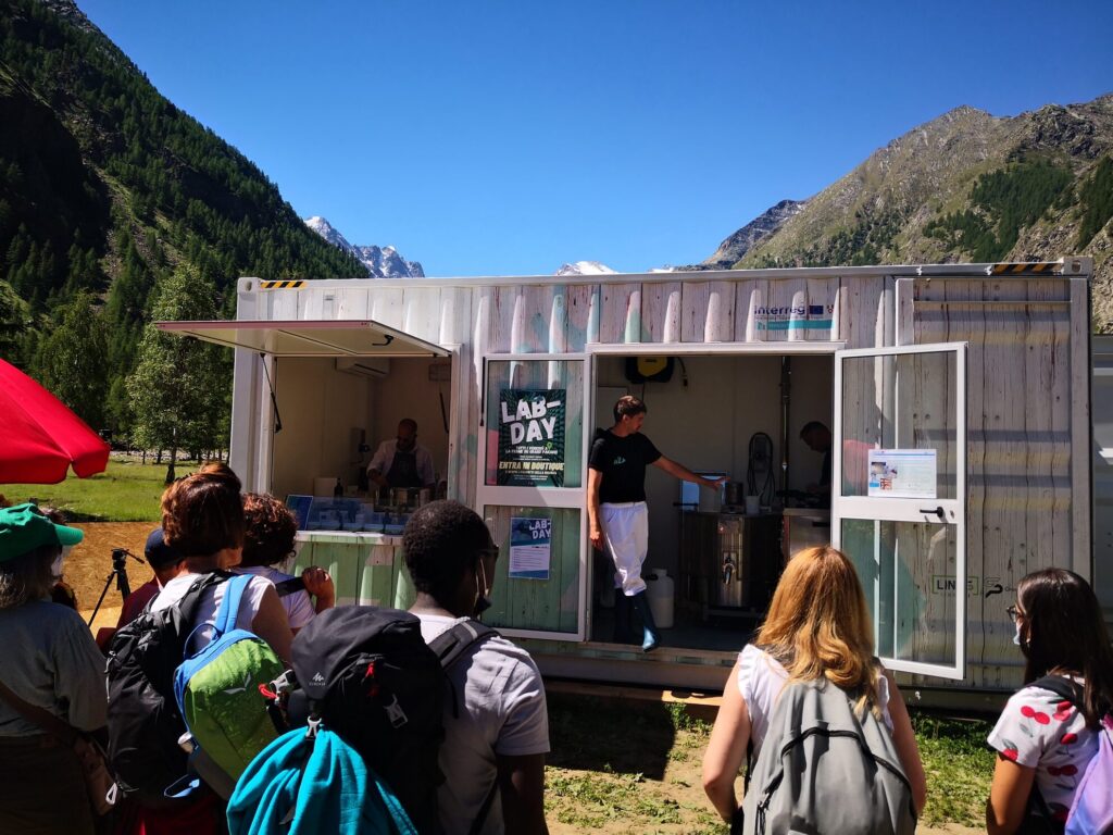 Typicalp: un laboratorio mobile per la trasformazione lattiero-casearia