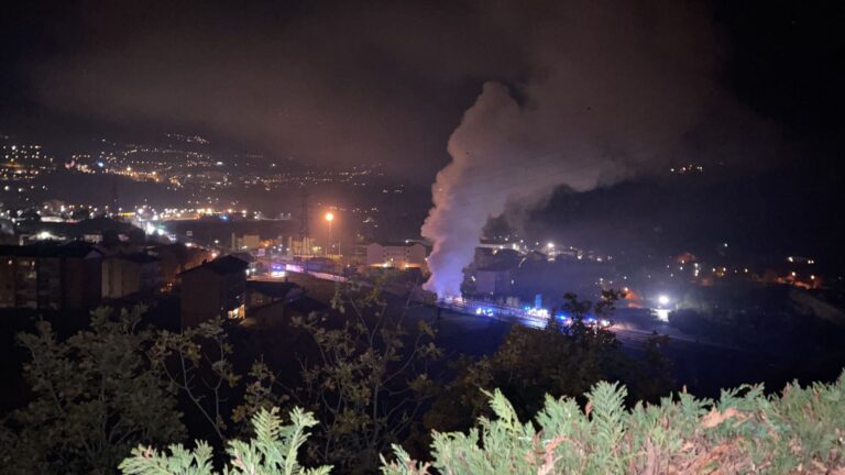 Châtillon: autostrada chiusa per tir in fiamme