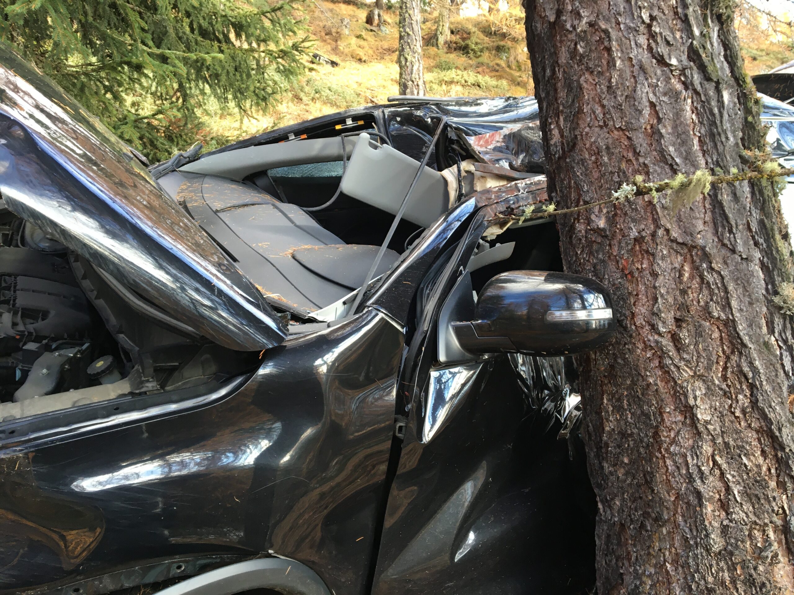 Auto in una scarpata a La Magdeleine