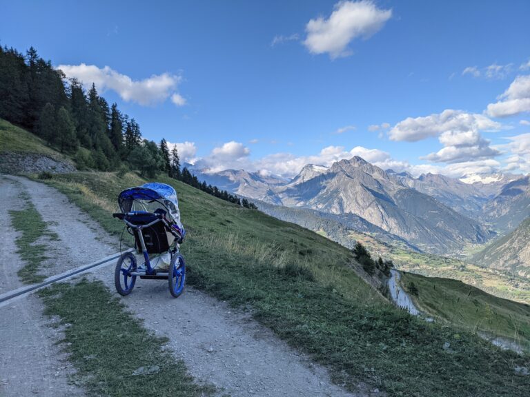 Un progetto per aiutare le famiglie con disabili a trascorrere le vacanze in montagna