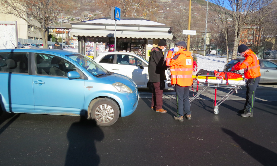 Aosta: donna investita sulle strisce pedonali