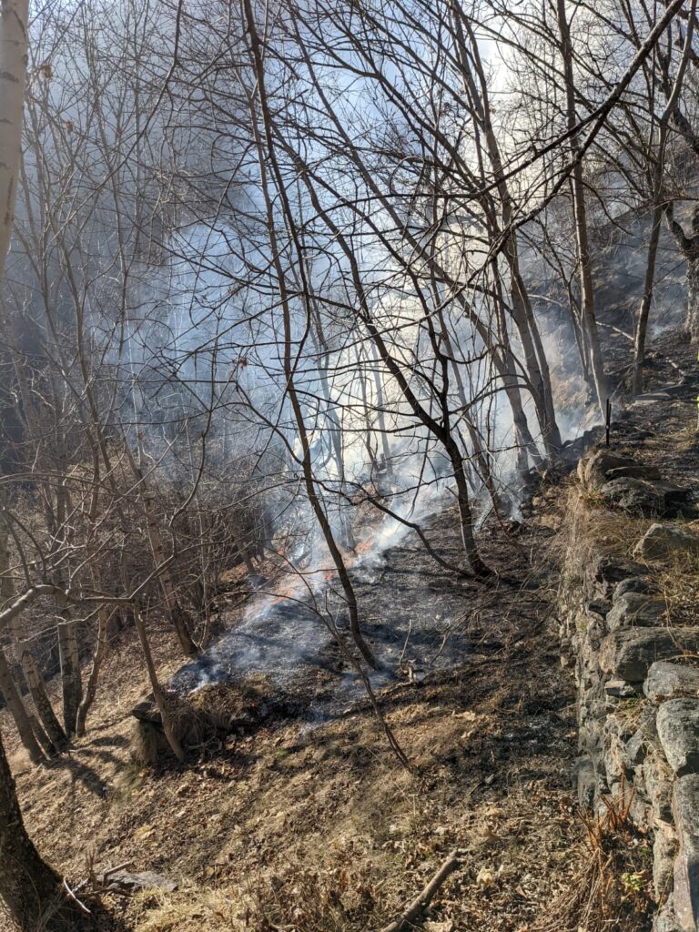 Verrayes: tetto in fiamme