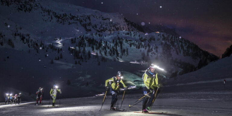 Scialpinismo in notturna nella valle di Gressoney