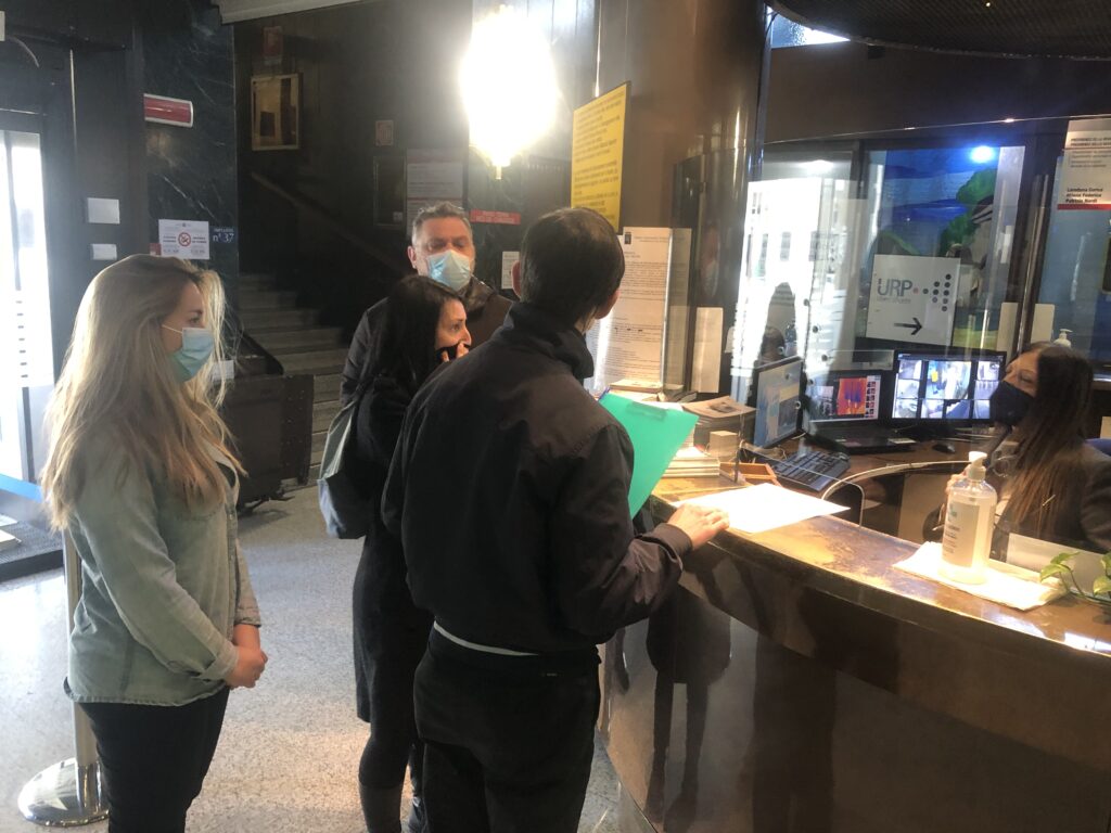 Continua la protesta contro le regole Covid