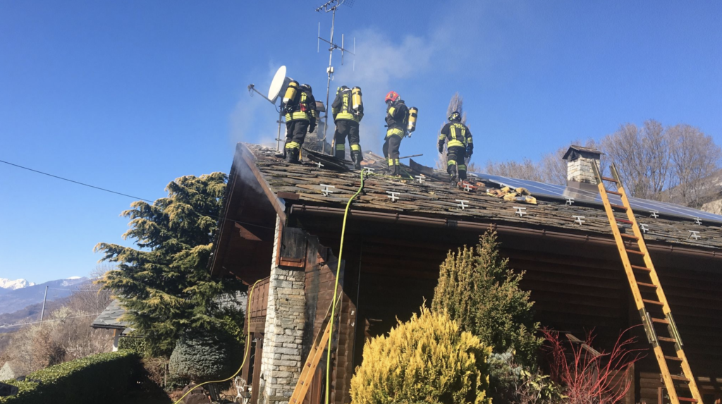 Saint-Denis: villetta in fiamme