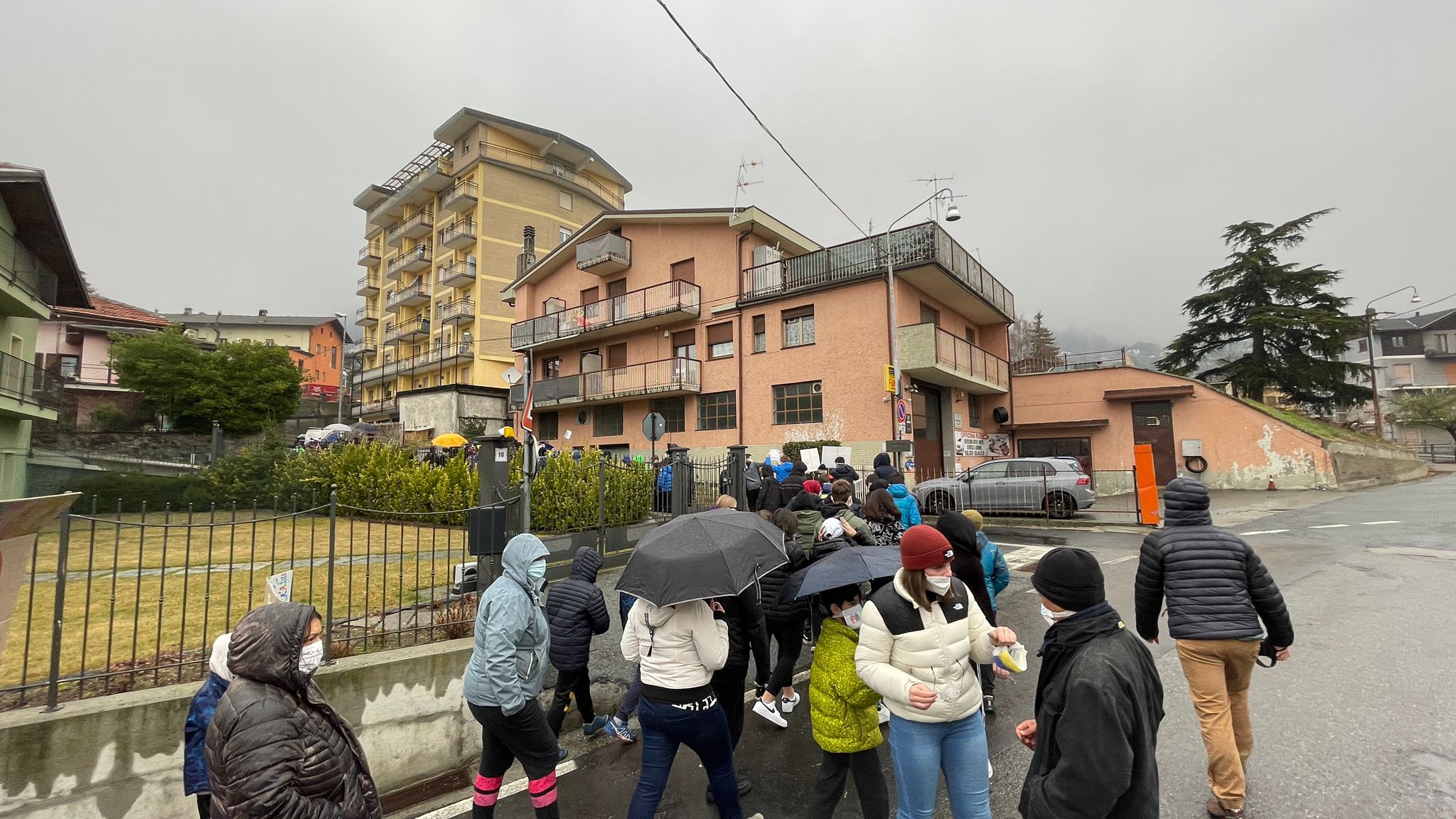 Istituto Don Bosco di Châtillon: un giuramento e una marcia per la pace