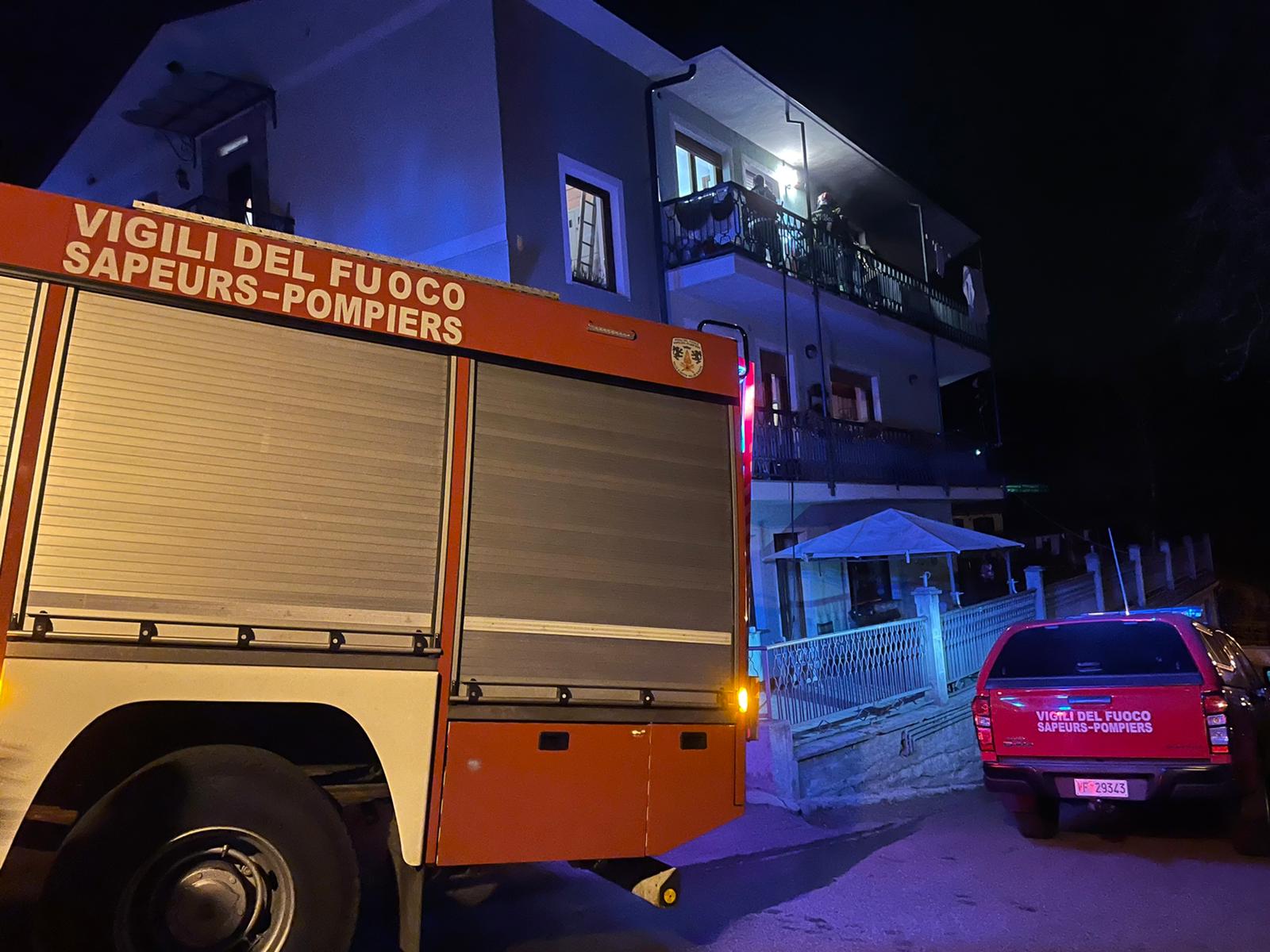 Sarre: incendio su un balcone