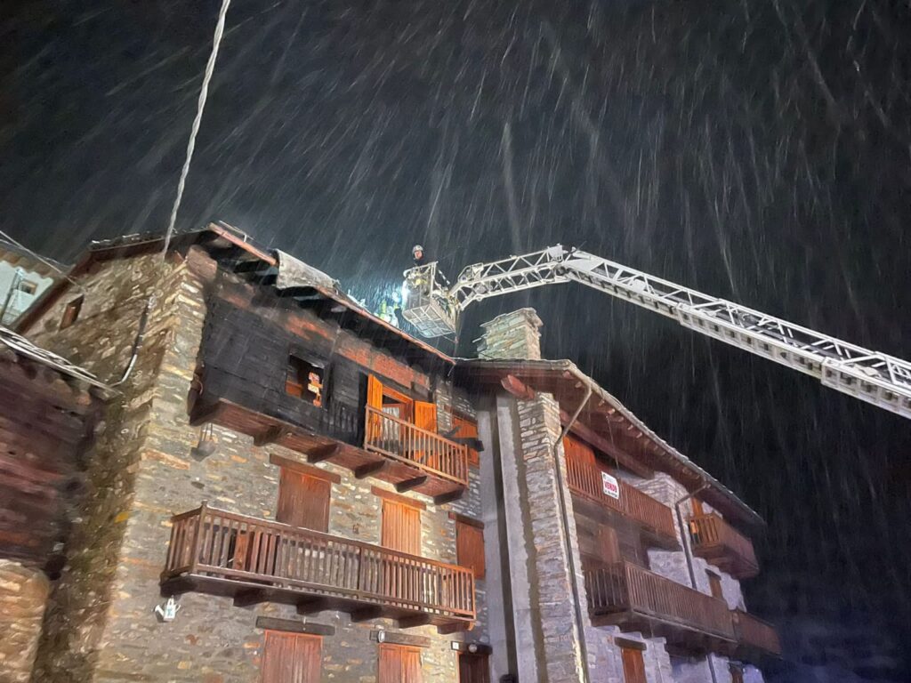 20220313 Incendio Champorcher2