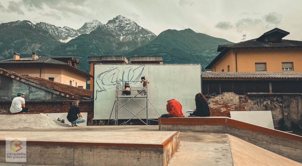 Le prime fasi di realizzazione del murales