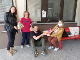 Nus: consegnati doni ai bimbi ucraini da parte del Gruppo volontarie Alba