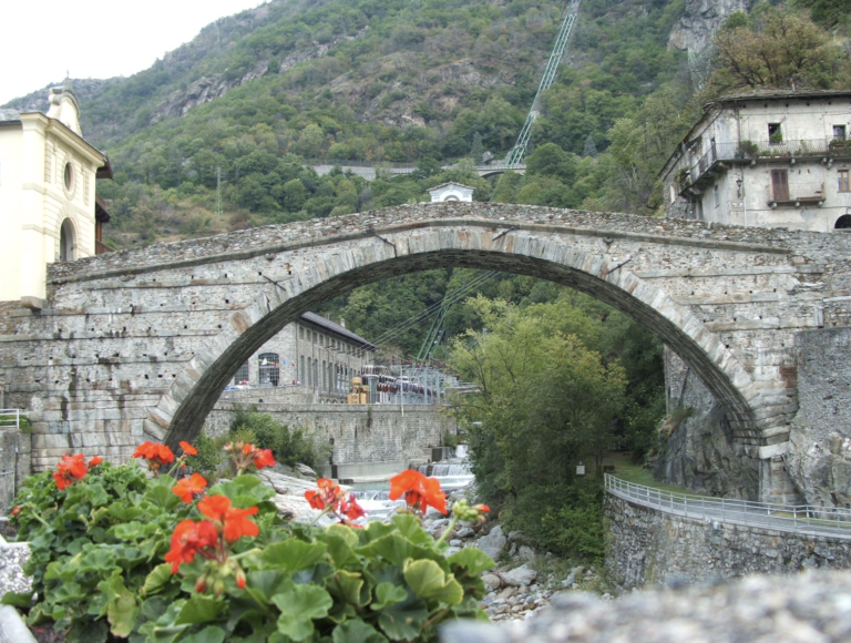Una conferenza sui ponti storici nel territorio Alcotra