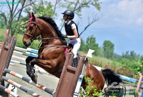 Equitazione: 1° posto per Sofia Caffaro Rore al salto ostacoli