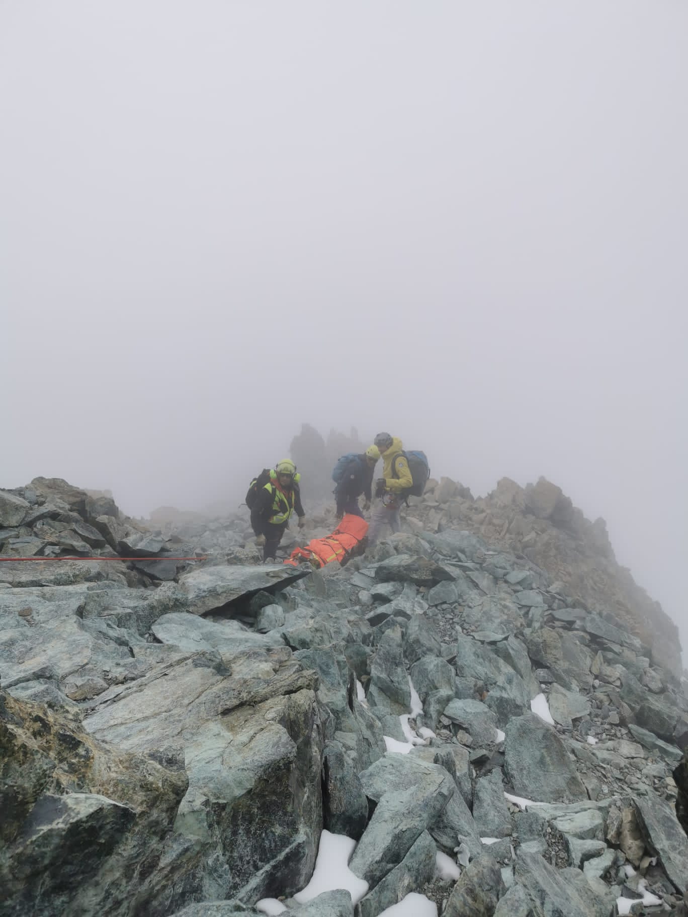 Alpinista bloccato sul Polluce