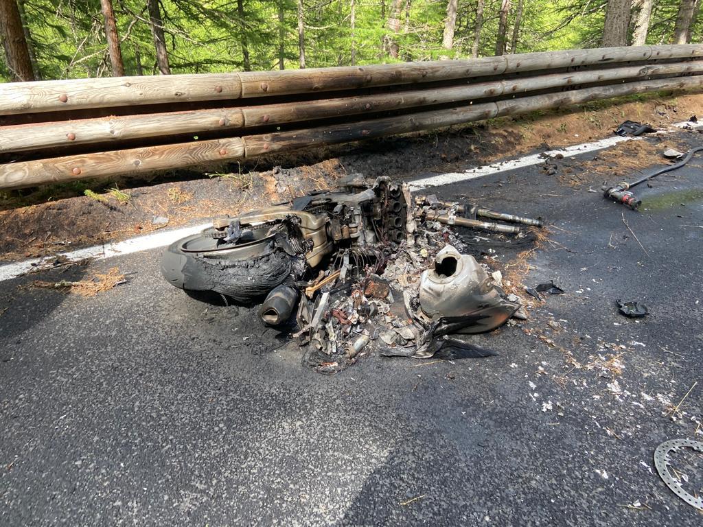 Incidente sulla strada per il colle del Gran San Bernardo929a99e4 1ba5 412e 9236 2ee759241fb1